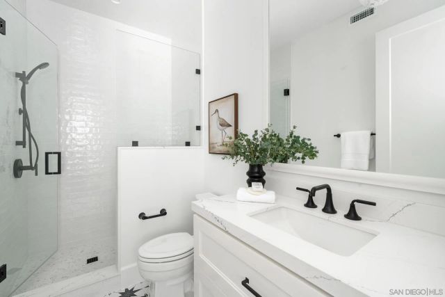 461 Country Club Ln, Coronado, CA 92118