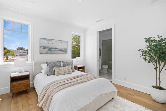 461 Country Club Ln, Coronado, CA 92118