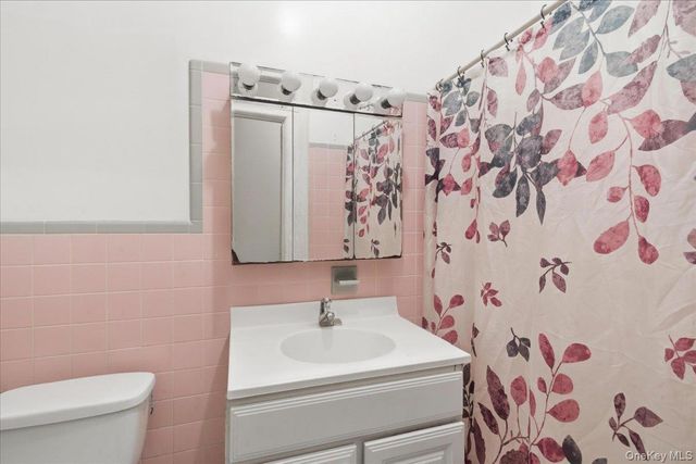 6063 Catalpa Avenue, Ridgewood, NY 11385