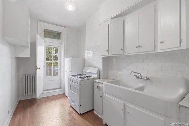 6063 Catalpa Avenue, Ridgewood, NY 11385