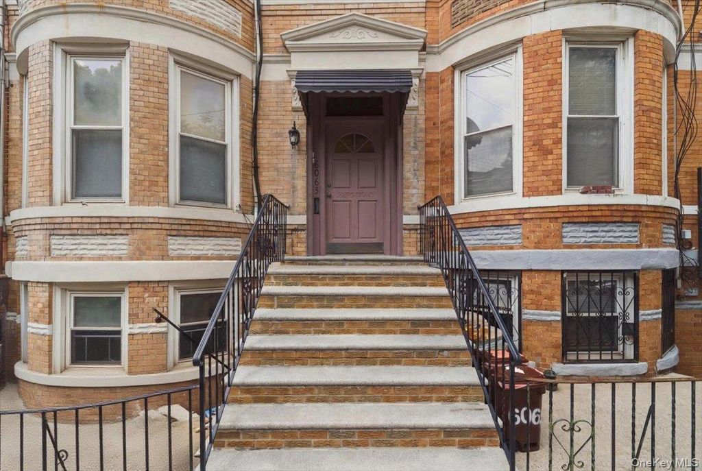 6063 Catalpa Avenue, Ridgewood, NY 11385