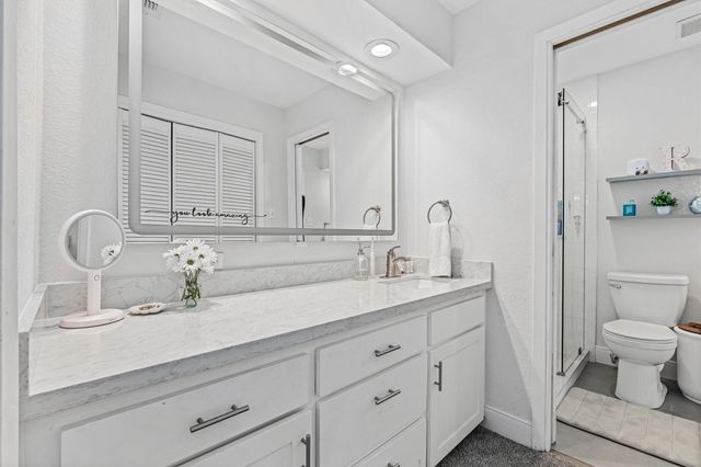36 Lakeview Drive, Galveston, TX 77551