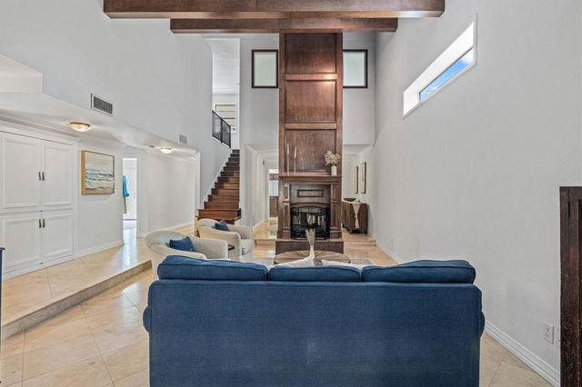 36 Lakeview Drive, Galveston, TX 77551