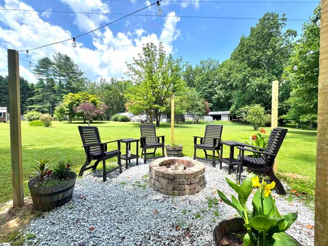 159 Country Creek Drive, Pickens, SC 29671