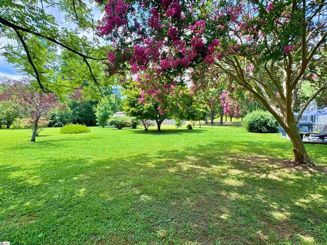 159 Country Creek Drive, Pickens, SC 29671