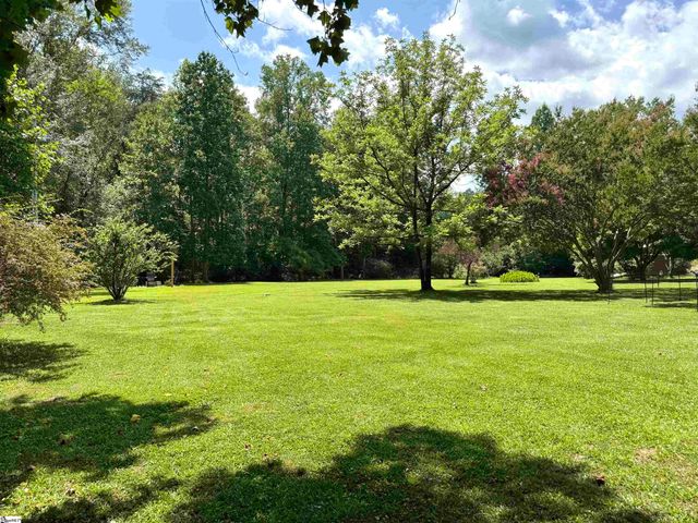 159 Country Creek Drive, Pickens, SC 29671