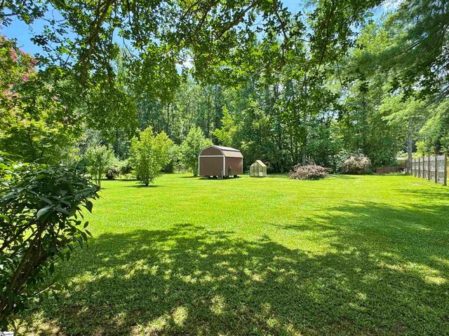 159 Country Creek Drive, Pickens, SC 29671