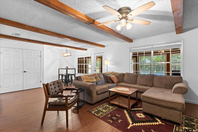 286 Hall Dr, Longview, TX 75605