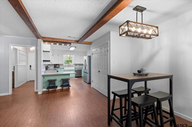 286 Hall Dr, Longview, TX 75605