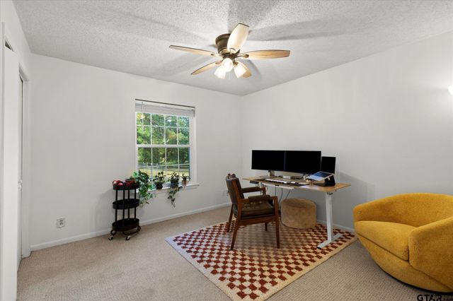 286 Hall Dr, Longview, TX 75605