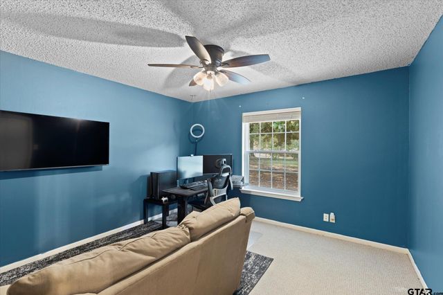 286 Hall Dr, Longview, TX 75605