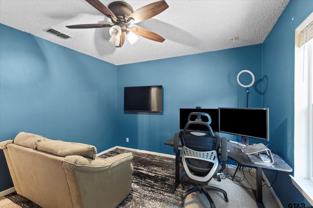 286 Hall Dr, Longview, TX 75605