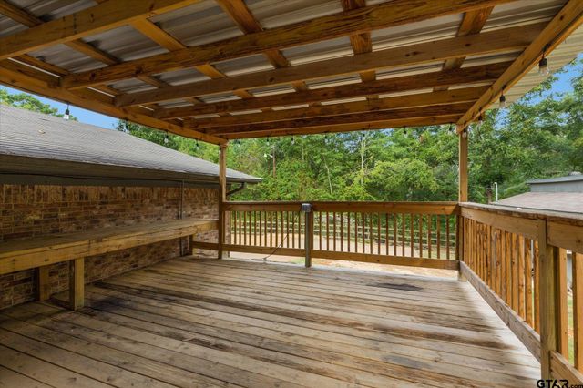 286 Hall Dr, Longview, TX 75605