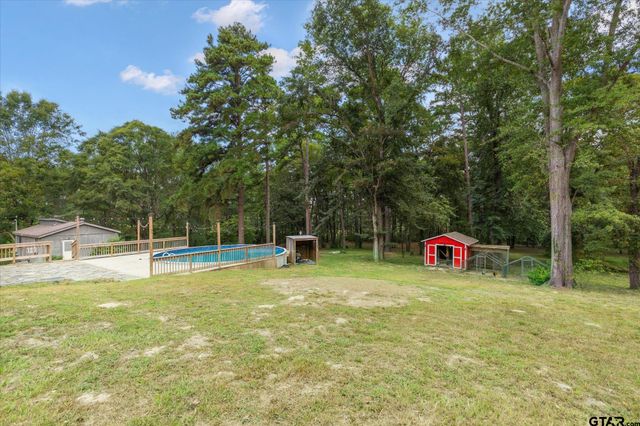 286 Hall Dr, Longview, TX 75605