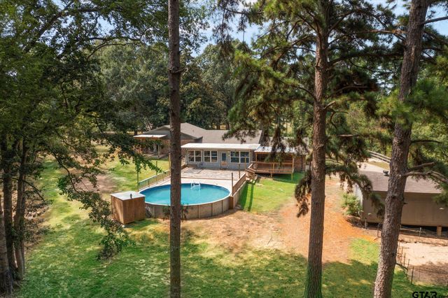 286 Hall Dr, Longview, TX 75605