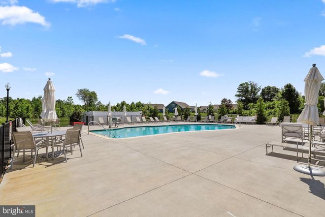 210 CONGRESSIONAL CT, Moorestown, NJ 08057