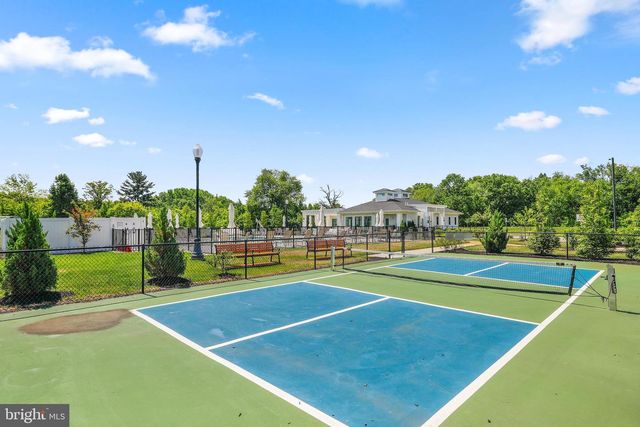 210 CONGRESSIONAL CT, Moorestown, NJ 08057