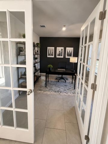 2154 Bravos Manor Lane, Fresno, TX 77545