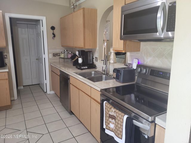 10348 WOODLEY CREEK Road W 3-7, Jacksonville, FL 32218