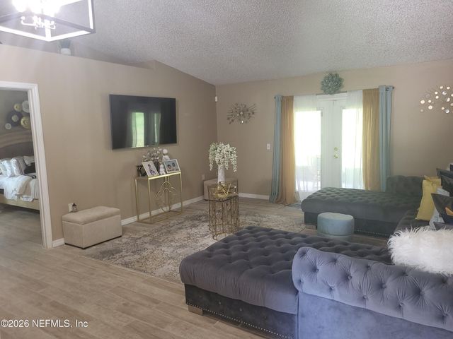 10348 WOODLEY CREEK Road W 3-7, Jacksonville, FL 32218