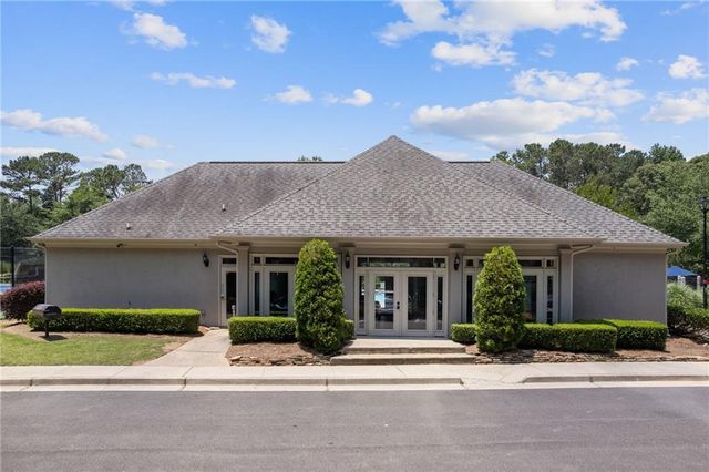 755 Amberton Close, Suwanee, GA 30024