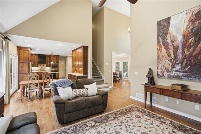 755 Amberton Close, Suwanee, GA 30024