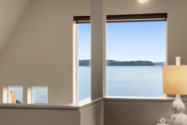 4622 57th Avenue SW, Seattle, WA 98116
