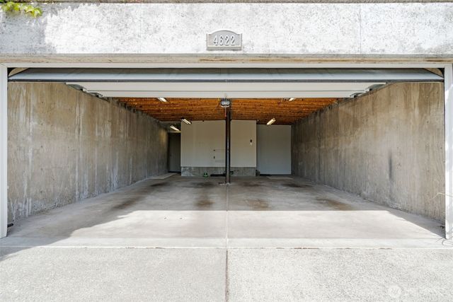 4622 57th Avenue SW, Seattle, WA 98116
