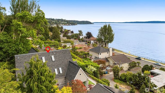 4622 57th Avenue SW, Seattle, WA 98116