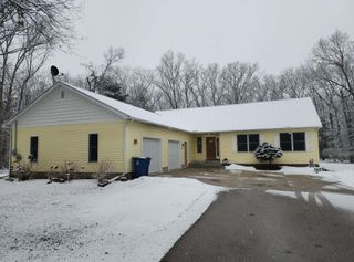 423 Fernwood Lane, Muskegon, MI 49442
