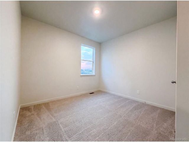 2341 Mountain Sky Dr, Fort Lupton, CO 80621