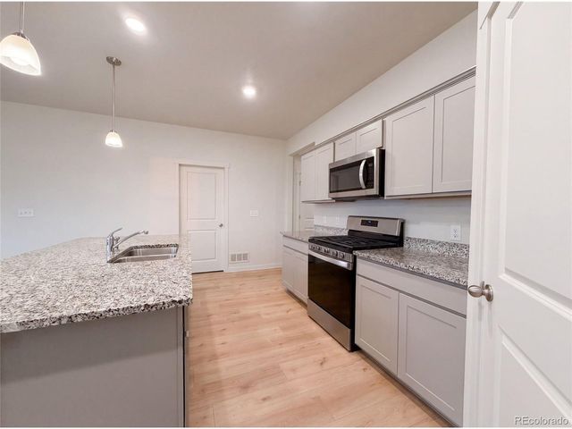 2341 Mountain Sky Dr, Fort Lupton, CO 80621