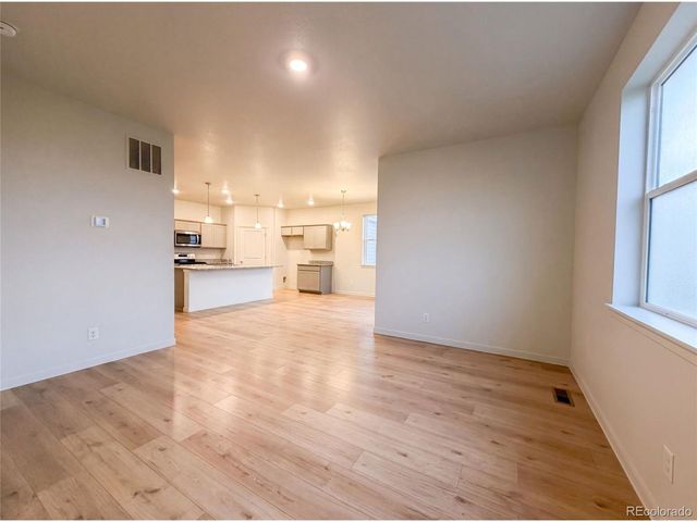 2341 Mountain Sky Dr, Fort Lupton, CO 80621