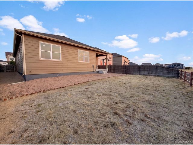 2341 Mountain Sky Dr, Fort Lupton, CO 80621