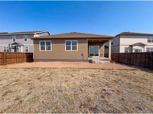 2341 Mountain Sky Dr, Fort Lupton, CO 80621