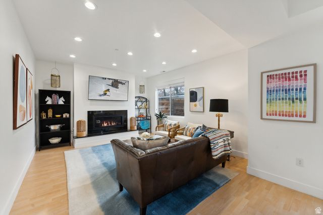 2477 S 700 E, Salt Lake City, UT 84106