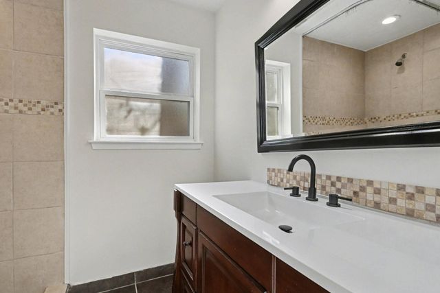 2922 Park Garden Drive, Houston, TX 77339