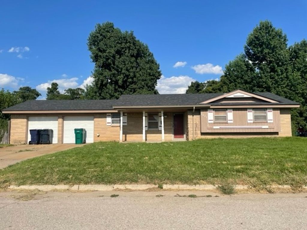 7821 NW 5th Street, Oklahoma City, OK 73127