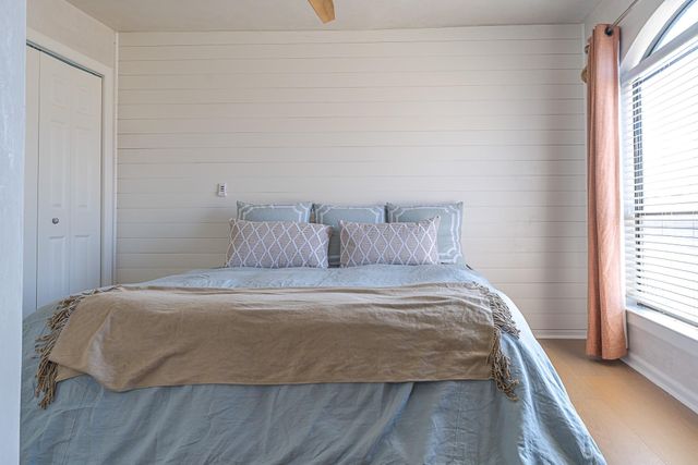 32 Dana Drive, Galveston, TX 77554