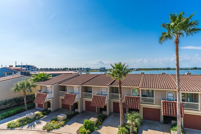 32 Dana Drive, Galveston, TX 77554