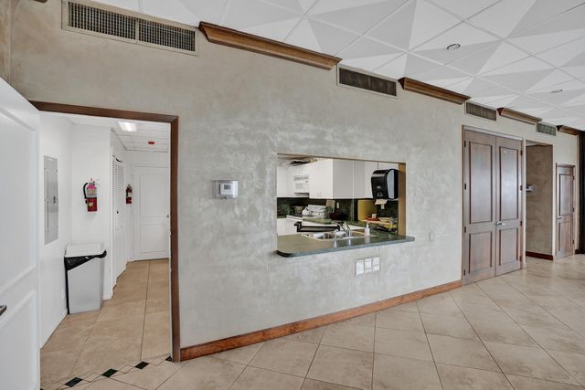 1340 S Ocean Boulevard 303, Pompano Beach, FL 33062