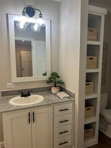 942 Chamberlin RD, Dale, TX 78616