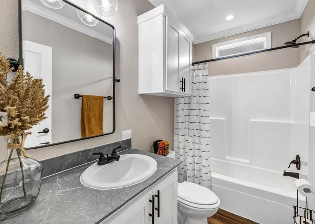 942 Chamberlin RD, Dale, TX 78616