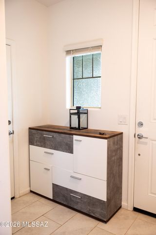 7645 S Camino Alma Vieja, Tucson, AZ 85756