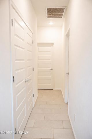 7645 S Camino Alma Vieja, Tucson, AZ 85756