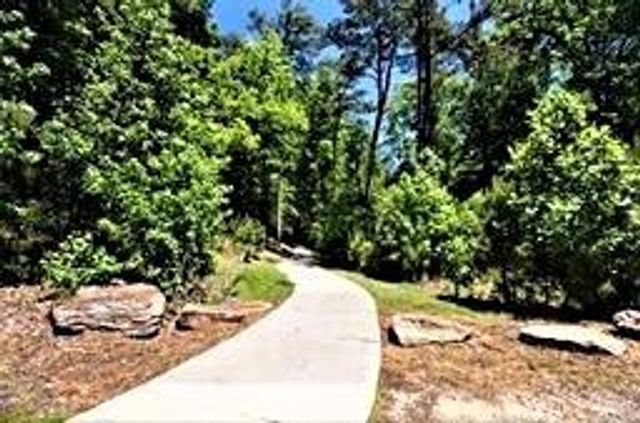 196 Cherokee Drive S, Waleska, GA 30183