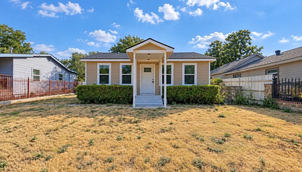 3019 NW 27th Street, Fort Worth, TX 76106