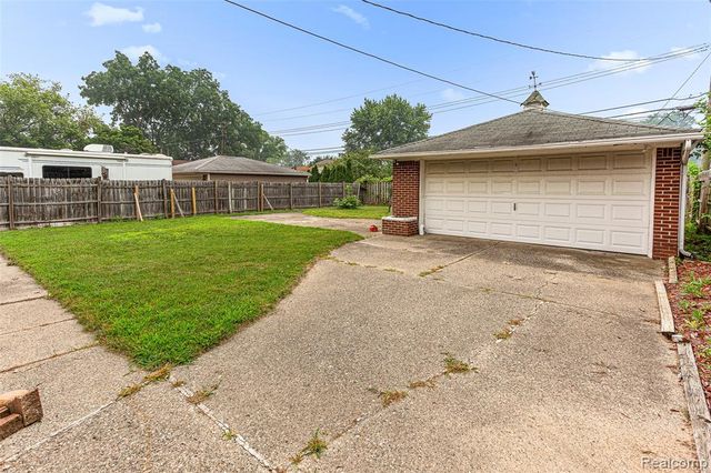 31535 Rush Street, Garden City, MI 48135