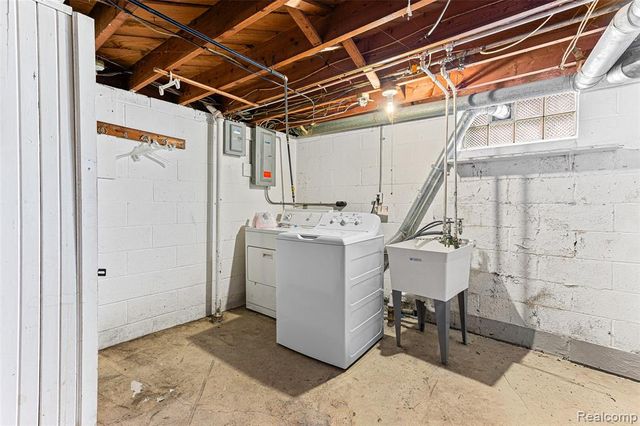 31535 Rush Street, Garden City, MI 48135