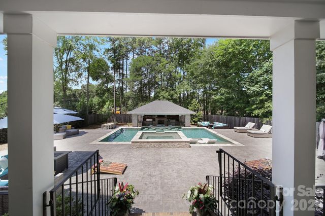 6218 Cory Bret Lane, Charlotte, NC 28278